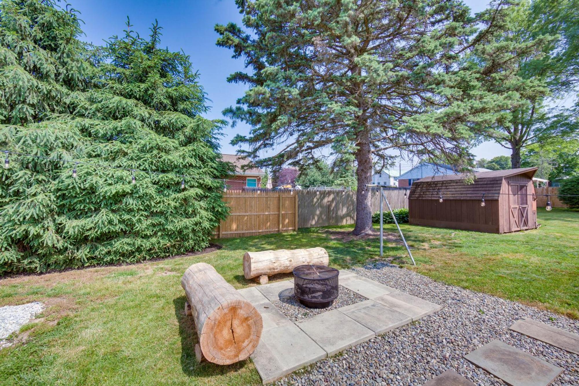With Private Hot Tub, Pool Table! Сasa de vacaciones Marietta